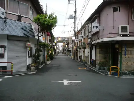 Las pintorescas calles Tobita Shinchi en Osaka. Las pintorescas calles Tobita Shinchi en Osaka.