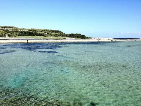 Les eaux turquoises de Kume-jima