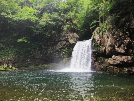 Una de las cascadas del los desfiladeros de Sandankyo.