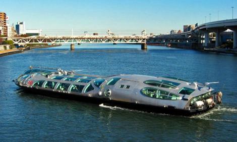 El barco bus de Tokyo que sale de Asakusa hasta Odaiba por el río  Sumida.