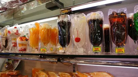 Exemples de shokuhin sanpuru à ramener d'Asakusa Exemples de shokuhin sanpuru à ramener d'Asakusa