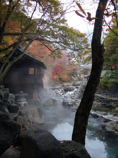 Ein anderes Rotenburo (Freibad) im Takaragawa onsen