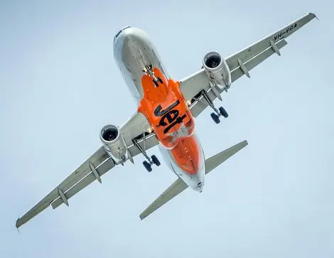 Un avion de la compagnie low cost japonaise Jestar