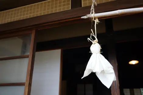 La poupée Teru Teru Bozu pour conjurer la pluie ! La poupée Teru Teru Bozu pour conjurer la pluie !
