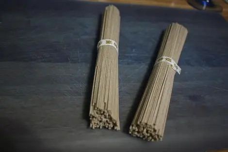 Des soba pas encore cuites. Des soba pas encore cuites.