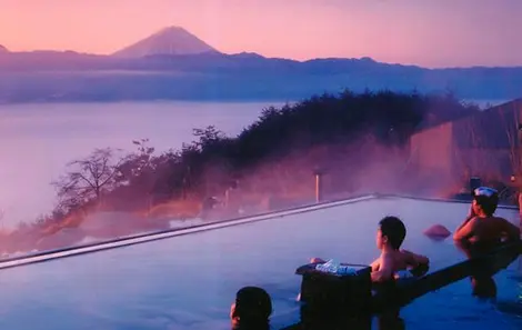 Hottarakashi onsen en Yamanashi