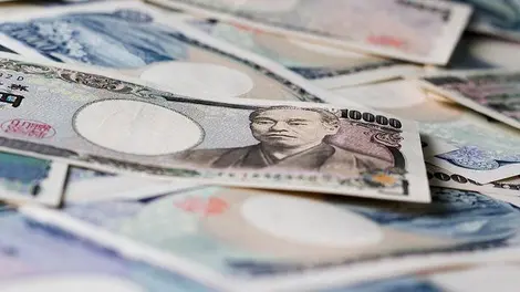 Un billet de 10 000 yen Un billet de 10 000 yen