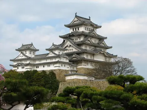 Le Château de Himeji, où a été tourné un James Bond en 1967 Le Château de Himeji, où a été tourné un James Bond en 1967