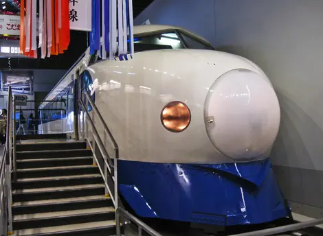 Shinkansen série 0 de 1964, l'exemplaire n°1. Shinkansen série 0 de 1964, l'exemplaire n°1.
