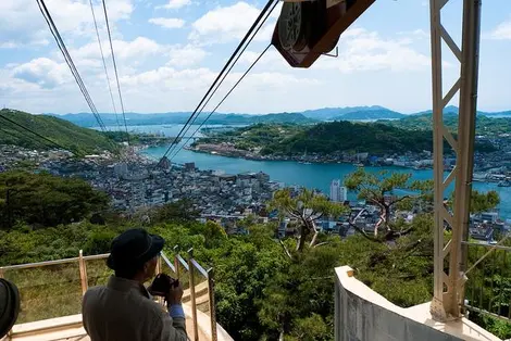 Vue du parc Senkô-ji depuis le téléphérique