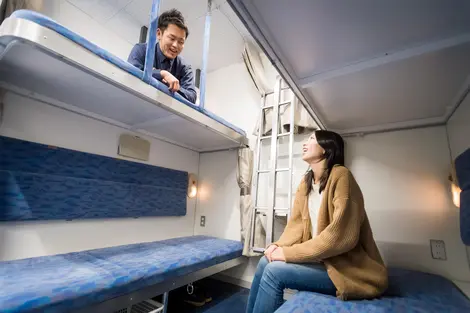 Les chambres du Hokutosei avec le mobilier de l'ancien train de nuit Les chambres du Hokutosei avec le mobilier de l'ancien train de nuit