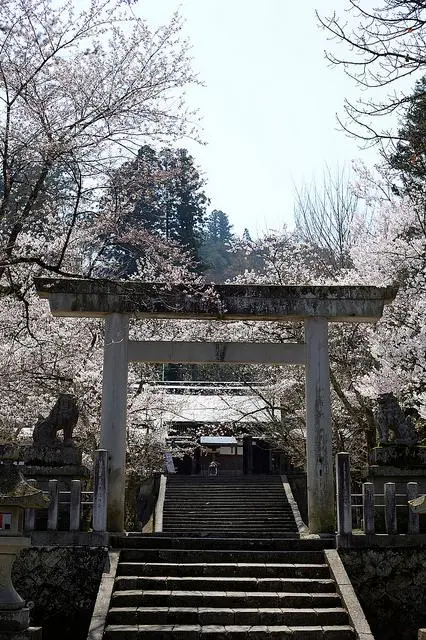 Entrée du temple Gokoku