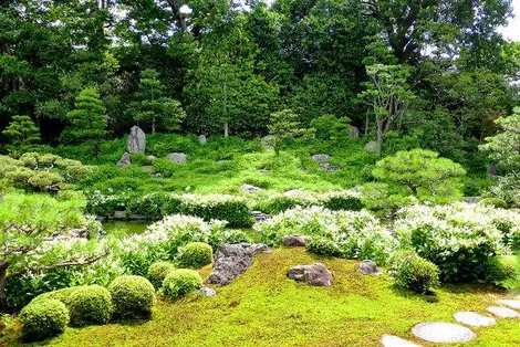 Le jardin du temple Ryosoku-in, à Kyoto