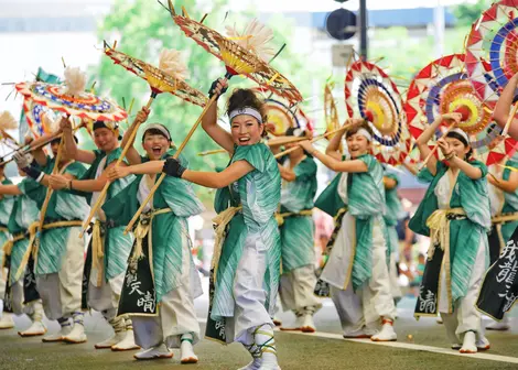 El festival de las sombrillas  Shan shan matsuri.