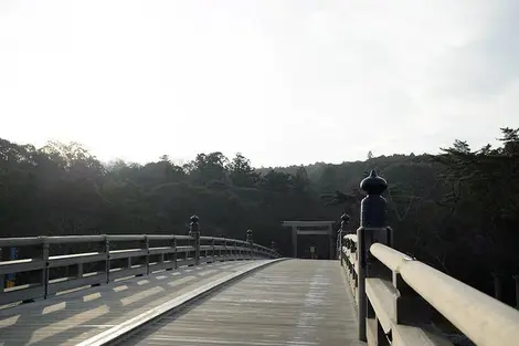 Le pont Ujibashi à Ise Le pont Ujibashi à Ise