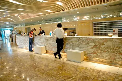 Lobby de l'hôtel Washington à Shinjuku, Tokyo Lobby de l'hôtel Washington à Shinjuku, Tokyo