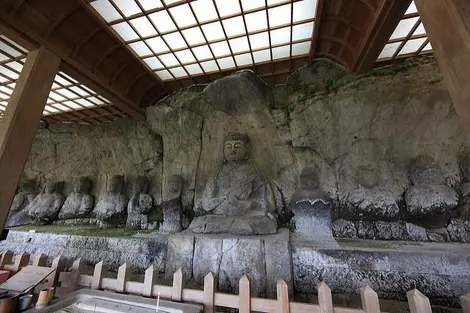 L'allée des bouddhas d'Usuki L'allée des bouddhas d'Usuki