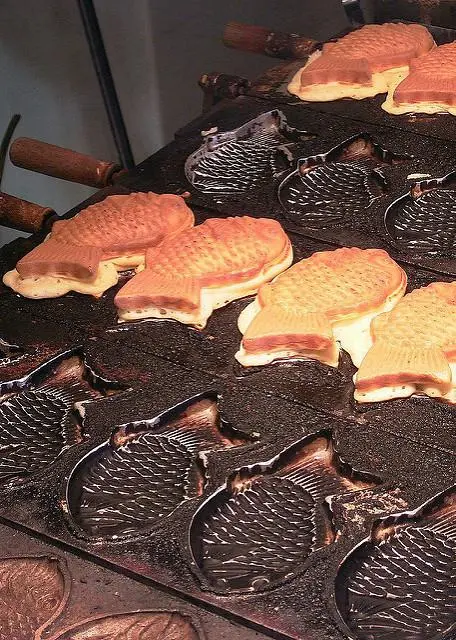 Les taiyaki dans leurs moules Les taiyaki dans leurs moules
