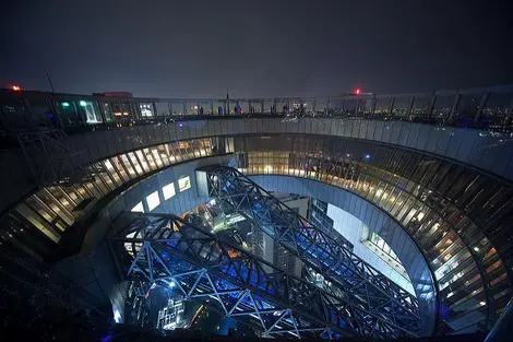 La plateforme d'observation de l'Umeda sky buindling à Osaka