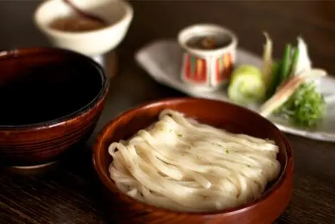 Omen est spécialisé dans les nouilles japonaises udon