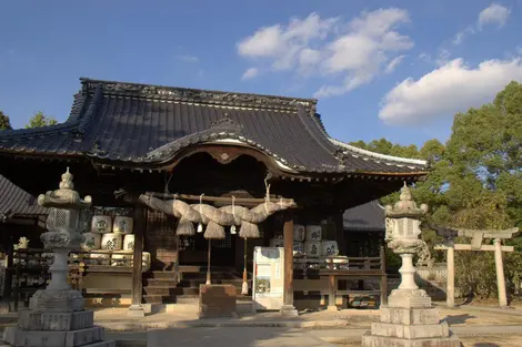 El templo Mitate-jinja en Saijo / Hiagashi Hiroshima. El templo Mitate-jinja en Saijo / Hiagashi Hiroshima.