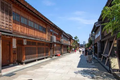 nishi-chaya-street