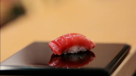 El sushi preparado por el chef  Jiro Ono es tan bello como una joya.
