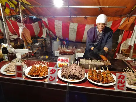 Yatai de yakitori Yatai de yakitori