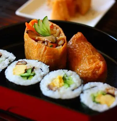 Des sushis, une recette qui utilise le vinaigre de riz