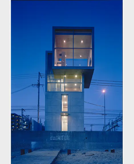 4 x 4 House-Kobe- Hyogo-2003 4 x 4 House-Kobe- Hyogo-2003