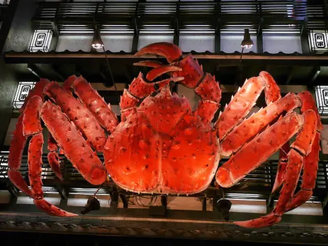 Crabe géant en enseigne à Susukino