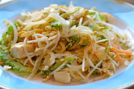 Goya chanpuru, une spécialité d'Okinawa Goya chanpuru, une spécialité d'Okinawa