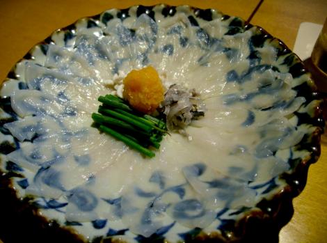Plat de fugu en sashimi