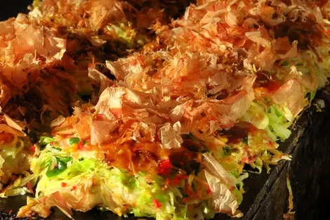 okonomiyaki katsuobushi okonomiyaki katsuobushi