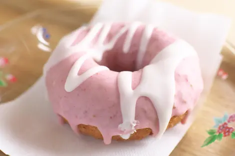 Vivez le printemps en dégustant des pâtisseries roses