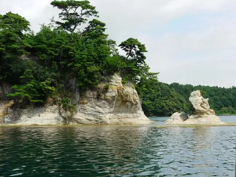 falaise-calcaire-tsukumo falaise-calcaire-tsukumo