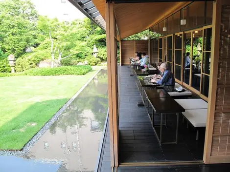terrasse-salon-the terrasse-salon-the