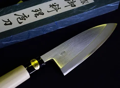 Un couteau de la fabrique de Takefu