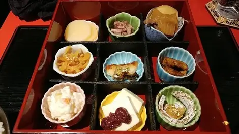 Assortiment de petites spécialités japonaises Assortiment de petites spécialités japonaises
