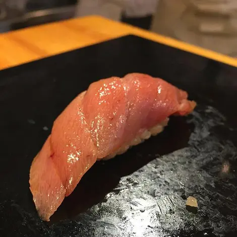 Nigiri sushi thon Nigiri sushi thon