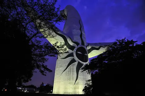 La face arrière de la tour