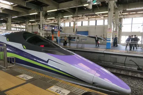 Le shinkansen Hello Kitty remplace celui sur le thème d'Evangelion