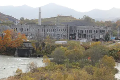 Usine en pleine nature