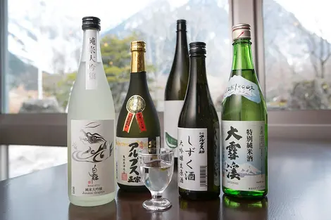 Des bouteilles de saké Des bouteilles de saké