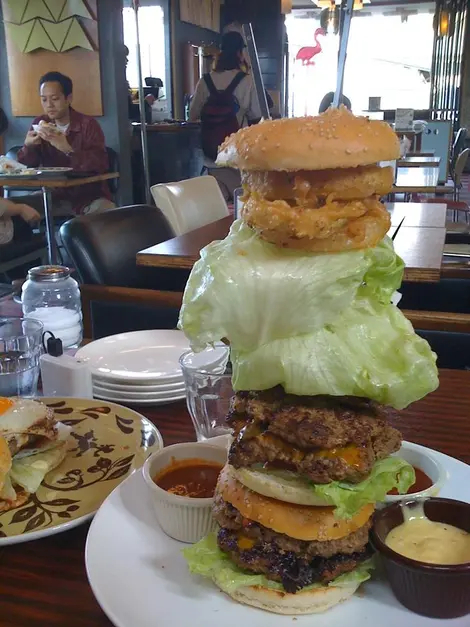 Le genre de challenge 'Burger' que l'on propose parfois ! Le genre de challenge 'Burger' que l'on propose parfois !