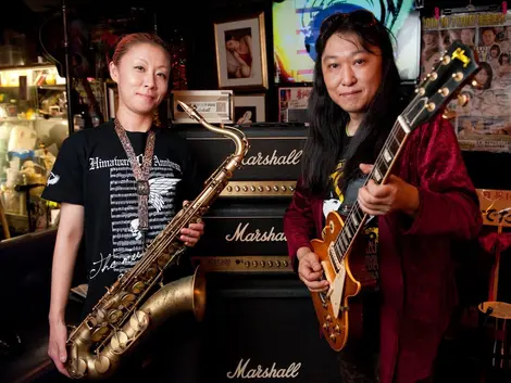 Mimi et Takuya Tachibana. Studio Himawari , Karaoké Mimi et Takuya Tachibana. Studio Himawari , Karaoké