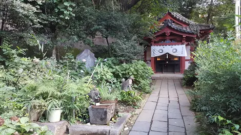 Le sanctuaire abrite tout un tas de petits autels cachés Le sanctuaire abrite tout un tas de petits autels cachés