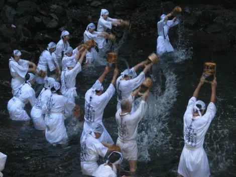 Takigyo, l'ascèse de la cascade Takigyo, l'ascèse de la cascade