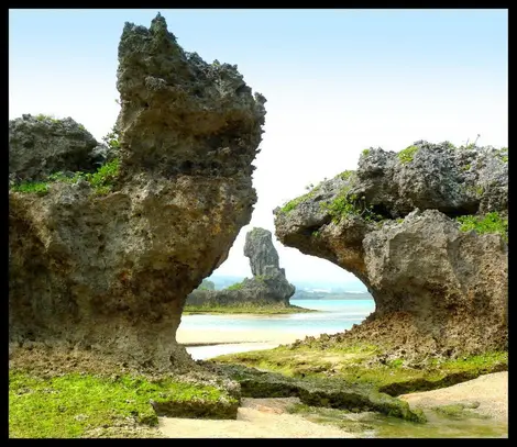 Les formes rocheuses du cap Maeda Les formes rocheuses du cap Maeda