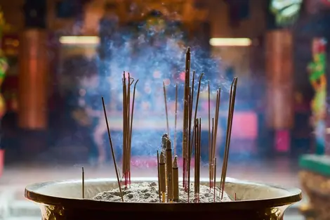 L'encens est l'un des plus parfums que le Japon ait connu L'encens est l'un des plus parfums que le Japon ait connu